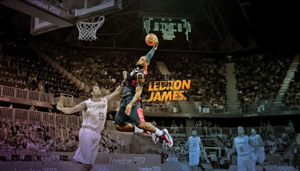 欧博官网-美媒震惊！杨瀚森暴力隔扣引爆外网，ClutchPoint发推感叹，不可阻挡！