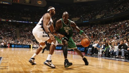 欧博官网-卡扎伊什维利戴帽建功 当选中超第12轮最佳球员